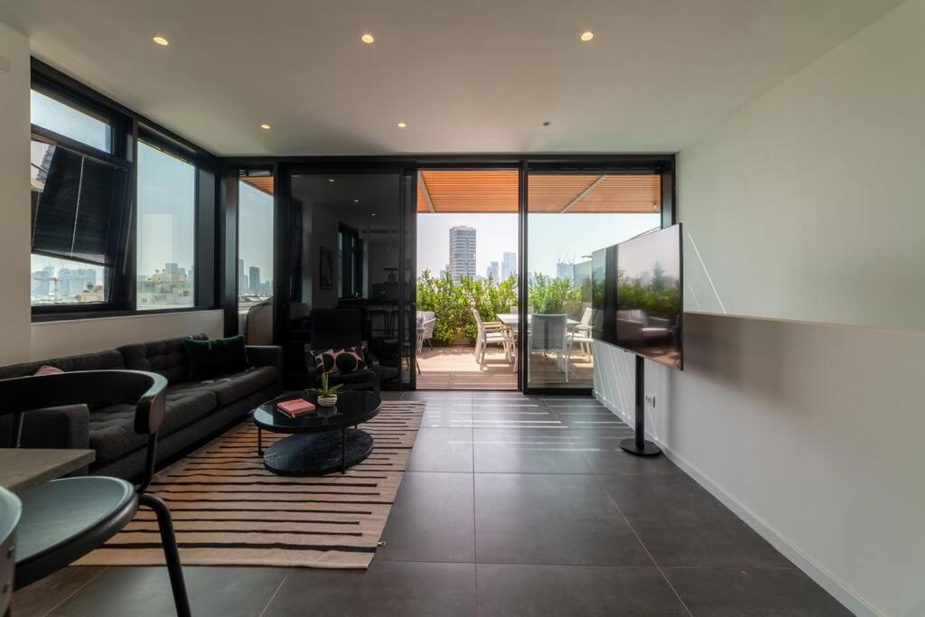 Amazing Penthouse On Gordon Beach 8 Guests Tel Aviv Exteriör bild