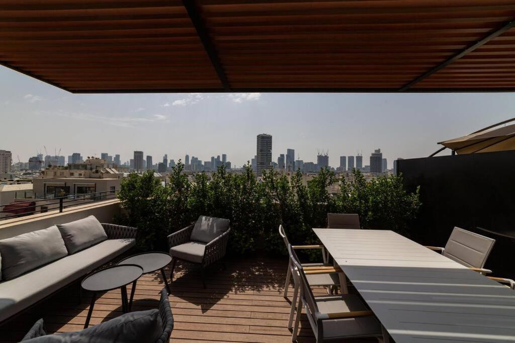 Amazing Penthouse On Gordon Beach 8 Guests Tel Aviv Exteriör bild