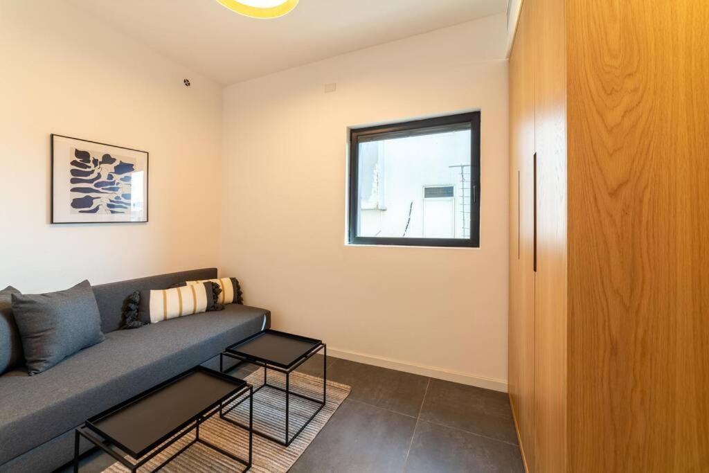 Amazing Penthouse On Gordon Beach 8 Guests Tel Aviv Exteriör bild